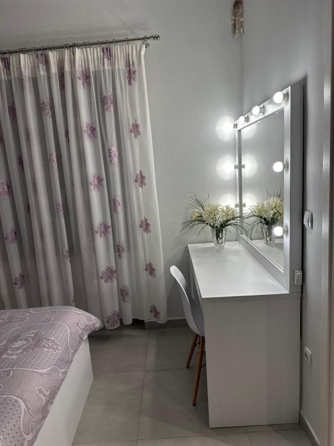 A&A Apartment Пирея Екстериор снимка